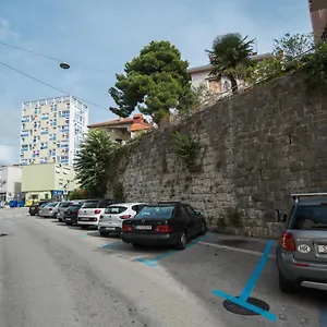 Too Sweet 1 , Split Kroatië